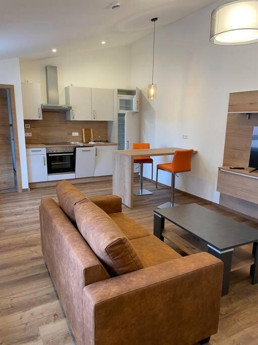 Apartment In Zentraler Lage Mit Privatparkplatz Grafenwohr Zewnętrze zdjęcie